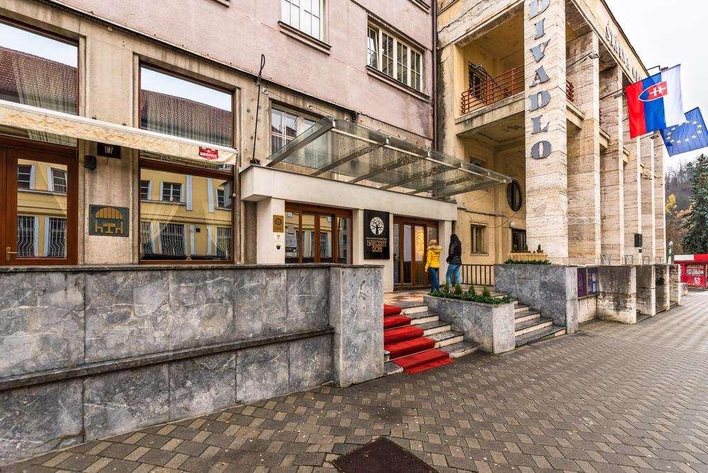 Hotel Narodny Dom Banska Bystrica Luaran gambar